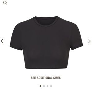 Skims Fits Everybody Cropped T Medium Black